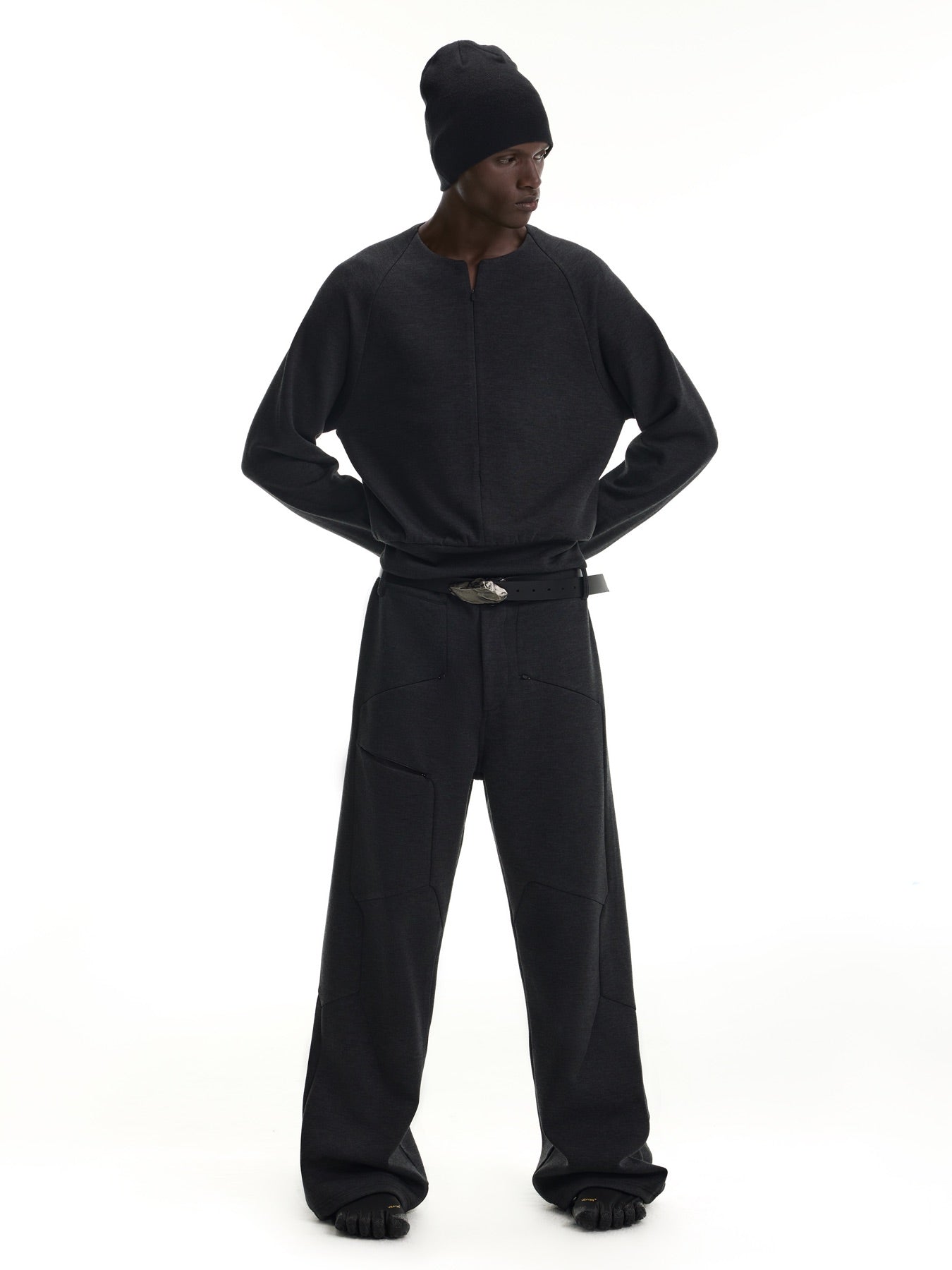 Curved-Zip Air-Layer Pullover Sweatshirt